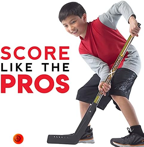 Franklin Sport NHL Gyerek Hockey Stick Set - Tartalmazza a (2) Ifjúság Utca hokiütőt + (1) Szabadtéri Roller Jégkorong Labda - Tökéletes