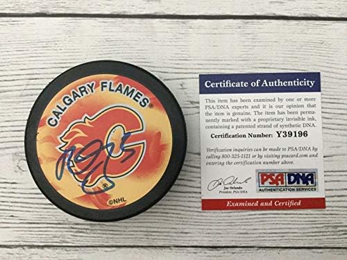 Mark Giordano Aláírt Dedikált Calgary Flames Jégkorong PSA DNS-COA-egy - Dedikált NHL Korong